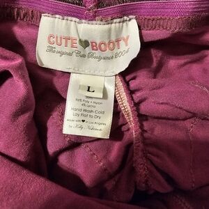 Cute Booty Lounge Magenta Leggings